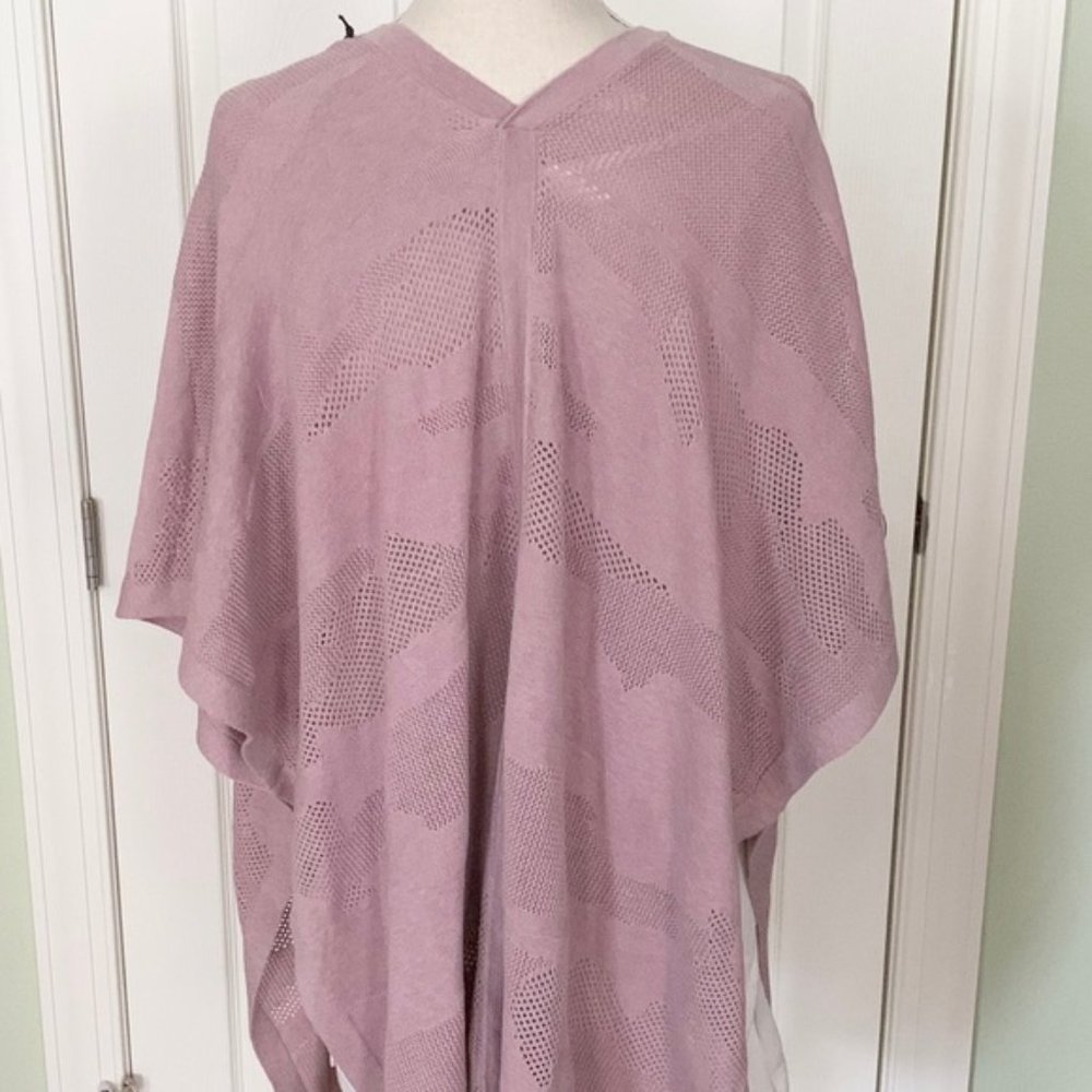 LULULEMON Lavender Find Your Light Wrap OS NWT - Picture 6 of 10